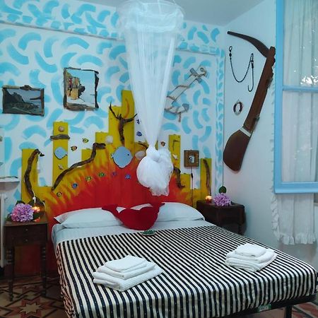 Отель Rivamare Леванто Экстерьер фото